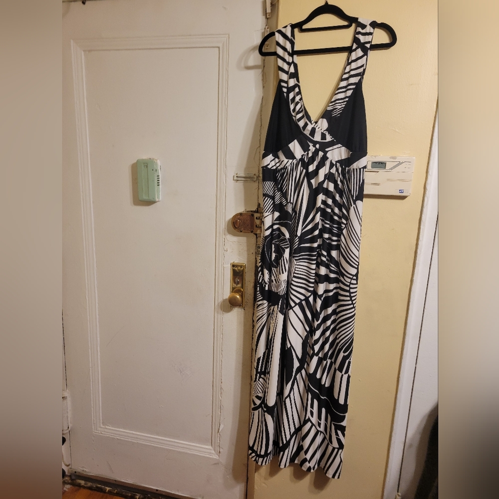 J-F-W Chic Monochrome Maxi Pull Over Black & White Broad Strap Dress Size 1X - Picture 4 of 8